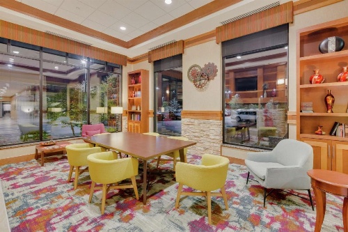 Hilton Garden Inn Milwaukee Airport image 15