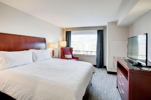 Hilton Garden Inn Milwaukee Airport image 5
