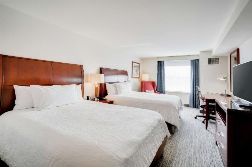 Hilton Garden Inn Milwaukee Airport image 6